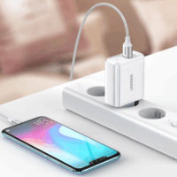 Ugreen 60468 USB-A / USB-C Hálózati Töltő Adapter 36W - Fehér