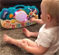 Manyuk Toys Többfunkciós zongora babáknak