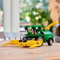 LEGO® Technic: 42168 - John Deere 9700 Forage Harvester