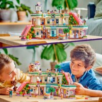 LEGO® Friends: 42604 - Heartlake City bevásárlóközpont