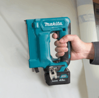 Makita ST113DSMJ 10.8V Akkumulátoros tűzőgép + 2x 2Ah Akku + Töltő + Koffer