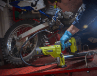 Ryobi R18GG-0 Akkumulátoros Zsírzópisztoly (Akku és Töltő nélkül)