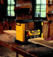 DeWalt DW733-QS Hordozható asztali vastagoló gyalugép
