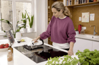 Kärcher WV 2 Plus Ablaktisztító készülék - Fehér