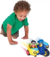 Tomy Toomies: 2 az 1-ben tologatható Batmotor