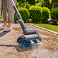 Gardena 14841-55 AquaBrush Patio 18V P4A Solo Akkumulátoros Multifunkciós tisztító (Akku és töltő nélkül)