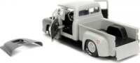 Jada Toys Street Fighter 1956 Ford Pickup autó Guile figurával 1:24