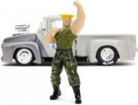 Jada Toys Street Fighter 1956 Ford Pickup autó Guile figurával 1:24