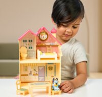 TM Toys Bluey Családi ház játékszett
