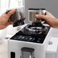 DeLonghi Rivelia Automata Kávéfőző - Fehér