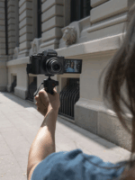 Panasonic Lumix DC-G100D Digitális fényképezőgép + H-FS 12-32 + DMW-SHGR2 KIT - Fekete