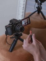 Panasonic Lumix DC-G100D Digitális fényképezőgép + H-FS 12-32 + DMW-SHGR2 KIT - Fekete