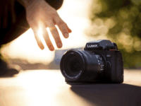 Panasonic Lumix G9 Mark II Digitális fényképezőgép + 12-60mm f/3.5-5.6 ASPH KIT - Fekete