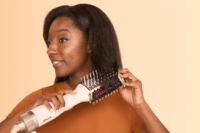 Shark HT202EU SmoothStyle Forró levegős Hajformázó 900 Watt - Fehér