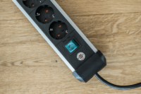 Brennenstuhl Premium-Alu-Line 230V Elosztó 8 aljzatos 3m - Fekete/Szürke