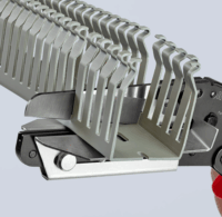 Knipex 95 02 21 Műanyag Vágó Olló