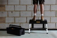 Stanley FMST81083-1 FatMax Összecsukható fellépő + szerszámosláda