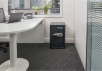 Master Lock T6-331ML Szabadonálló Digitális Biztonsági széf - Fekete