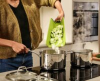 Joseph Joseph 60201 konyhai vágódeszka összecsukható - zöld