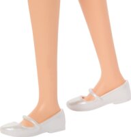 Mattel HRH21 Barbie Fashionistas - Göndör hajú divat baba