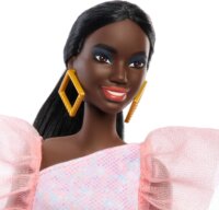 Mattel HRH14 Barbie Fashionistas - Divatbaba őszibarack színű ruhában