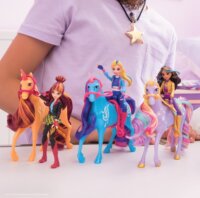 Spin Master Unicorn Academy - Valentina és Cinder Egyszarvú Játékfigura Készlet