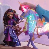 Spin Master Unicorn Academy - Deluxe Bál Sophia Baba