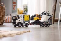 LEGO® Technic: 42175 - Volvo FMX teherautó és EC230 elektromos markoló