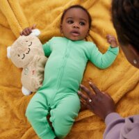 Fisher Price HXG97 Altatós Nyuszika zenélő Baba Plüss