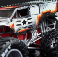 Spin Master Monster Jam Vasember vs. Hadigép Monster Truck járművek 2db