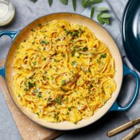 Le Creuset Signature kerek Öntöttvas Serpenyő 30cm - Türkiz