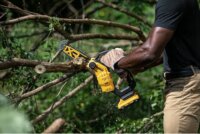 DeWalt DCMPS520N akkus ágvágó fűrész