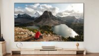 LG CineBeam HU915QE 4K DLP UST Ultra rövid távolságú Projektor Beépített hangszóróval