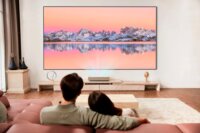 LG CineBeam HU915QE 4K DLP UST Ultra rövid távolságú Projektor Beépített hangszóróval