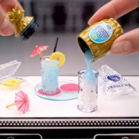 MGA Entertainment Miniverse - Make It Mini Happy Hour Játékfigura