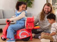 Hasbro Play-Doh Pizza készítő gyurma készlet Pink kismotorral