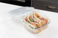 TOO KT-87 Hőálló Üveg négyzet alakú ételtároló csatolható műanyag tetővel 0,80L - Átlátszó