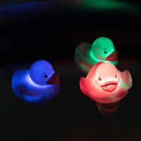 Thumbs up! 3 darabos Mini LED színváltó gumikacsa készlet - Lila