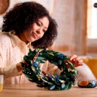 LEGO® Icons: 10340 - Karácsonyi Adventi koszorú 37cm