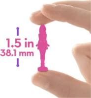 Mattel HYF19 Barbie Miniland meglepetés baba a rúzsban