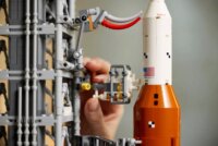 LEGO® Icons: 10341 - NASA Artemis Űrhajó kilövő állomás