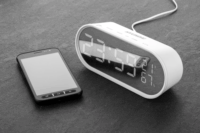 Hyundai AC331W Elemes Ébreszrőóra - Fehér