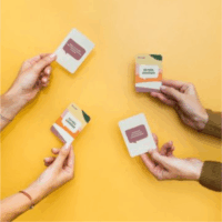 Körvonal Egymás szemében kártyajáték felnőtteknek 80db kártyalappal