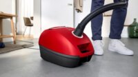Bosch BGB41PET1 ProAnimal Porzsákos porszívó 700W - Piros