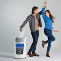 Leitz IQ OptiMax Office P5 iratmegsemmisítő 10 lap 35L - Fehér/Szürke