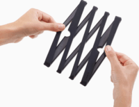 Joseph Joseph Stretch Szilikon kinyitható Edényalátét - Fekete