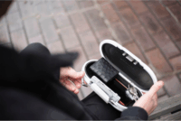 Master Lock 5900EURDWHT Számzáras Hordozható Széf - Fehér