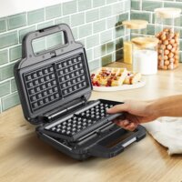 Tefal UltraCompact 3in1 Szendvicssütő gofrisütő és grill 1200W - Fekete / Ezüst