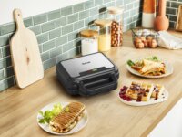 Tefal UltraCompact 3in1 Szendvicssütő gofrisütő és grill 1200W - Fekete / Ezüst