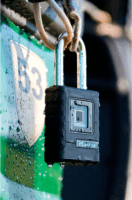 Master Lock 4901EURDLHCC Ujjlenyomat olvasós Biztonsági Lakat - Fekete